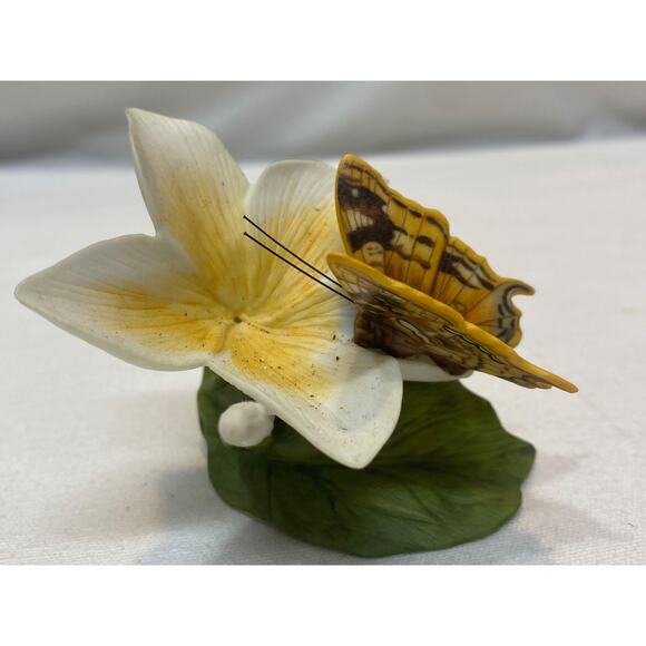 Franklin Mint Butterflies of Paradise Porcelain Figurine Swordtail Tortoiseshel - Picture 4 of 11